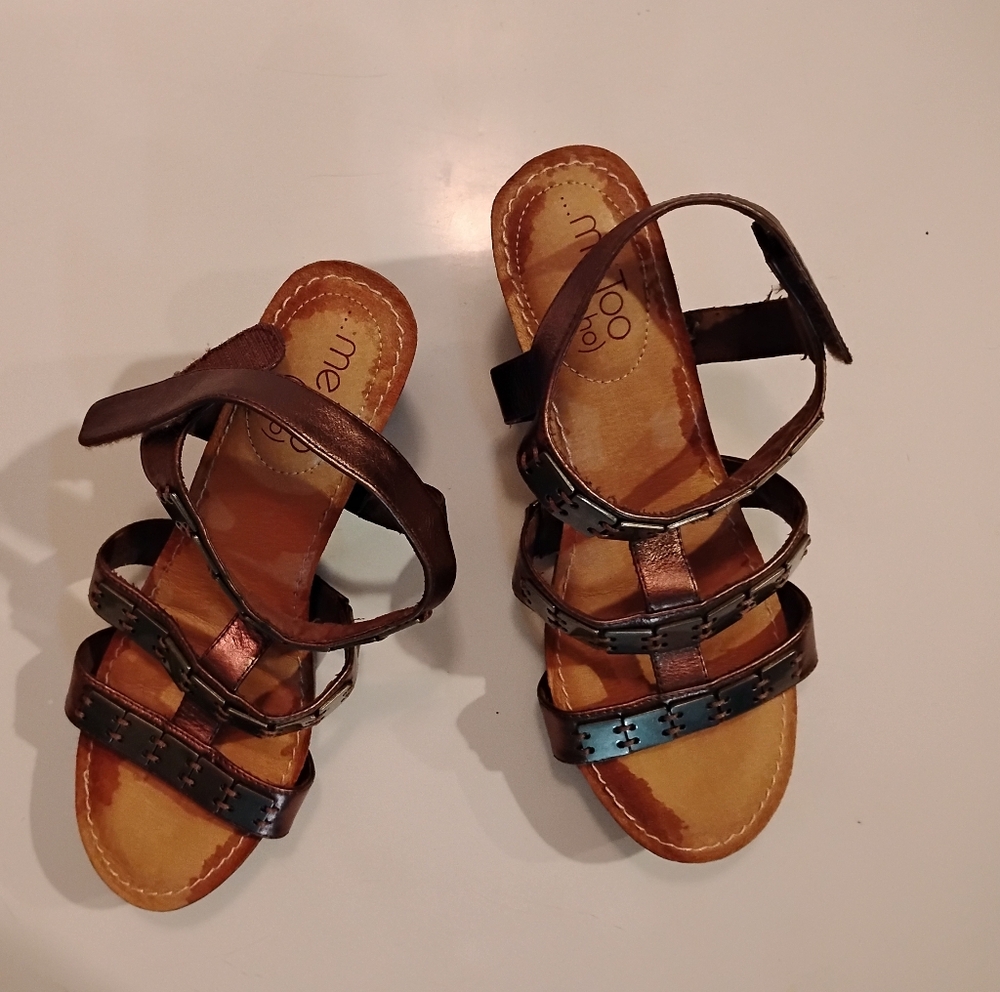 ...Me Too(Soho) Brown Tan Strappy Sandals Ankle Metal Square Plates Decor 7.5 - Picture 3 of 16